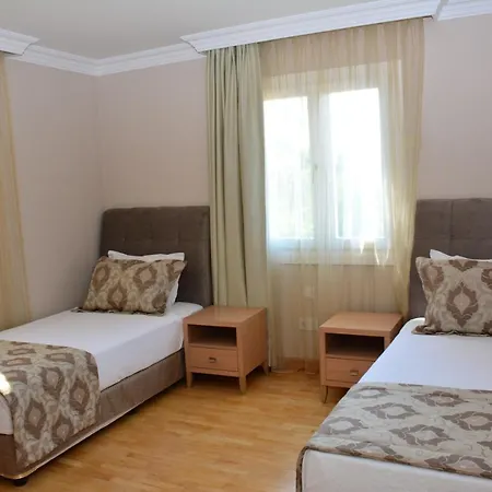 Pine Villas & Apartment *