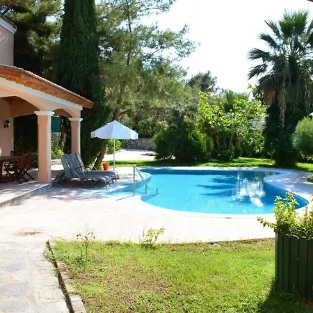Pine Villas & Apartment *