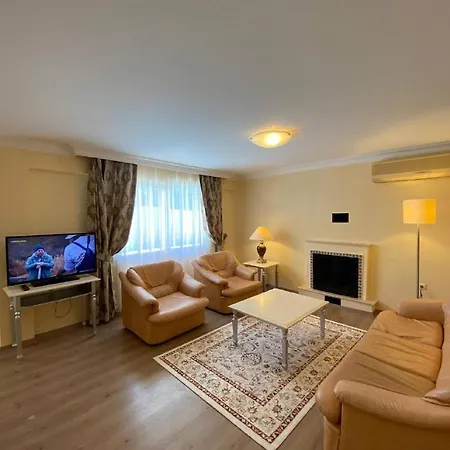 Pine Villas & Apartment *