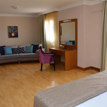 Apartamento Pine Villas & Kusadası